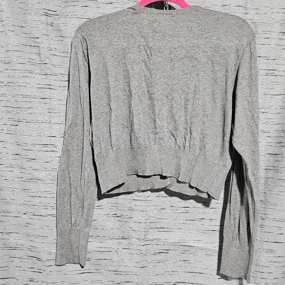 Cropped torrid sweater size 1 - Picture 5 of 7